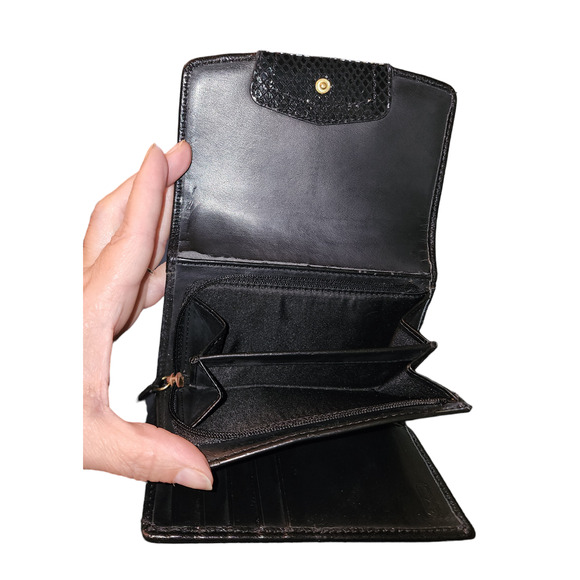 Coach Ashley black leather tri-fold wallet - Picture 4 of 8